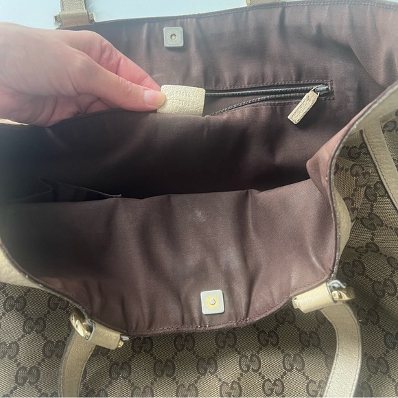 Authentic Custom Made Gucci Material Upcycled Necklace in Round Shadowbox Locket - Picture 6 of 6